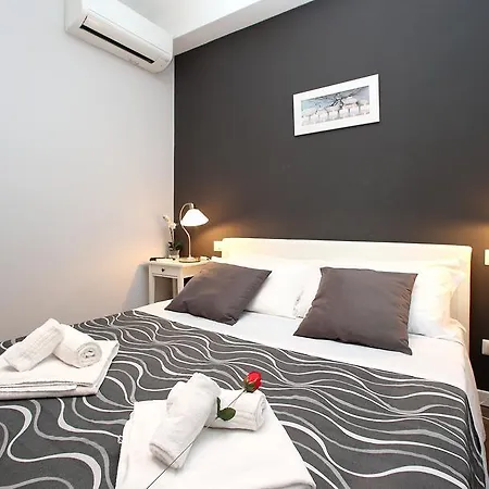 A 2 Passi Dai Musei Luxury 4*